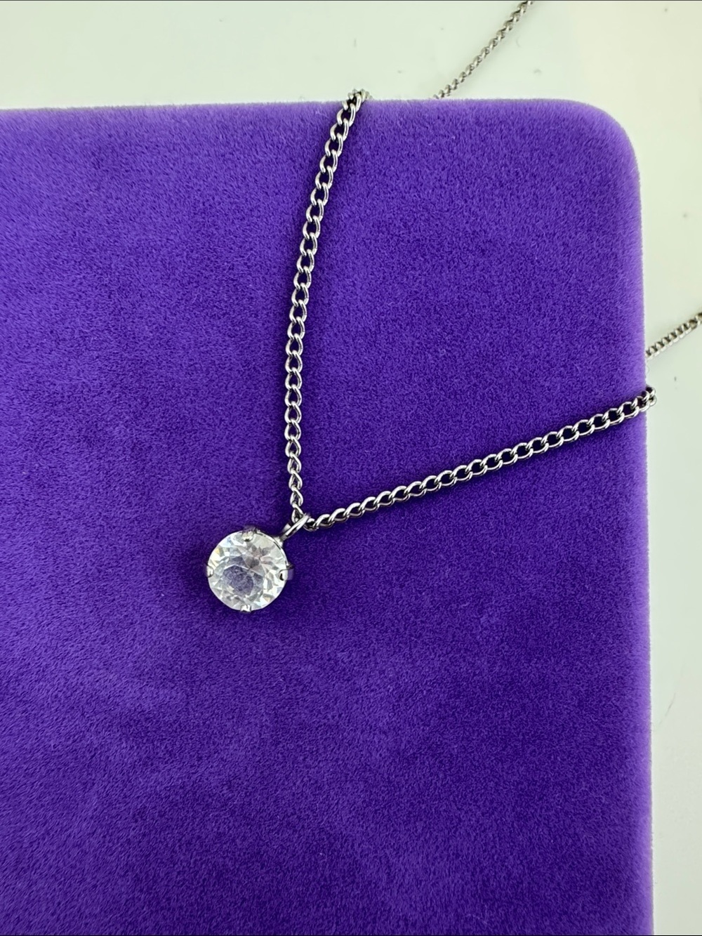💛 Vintage Silver Tone Clear Rhinestone Necklace